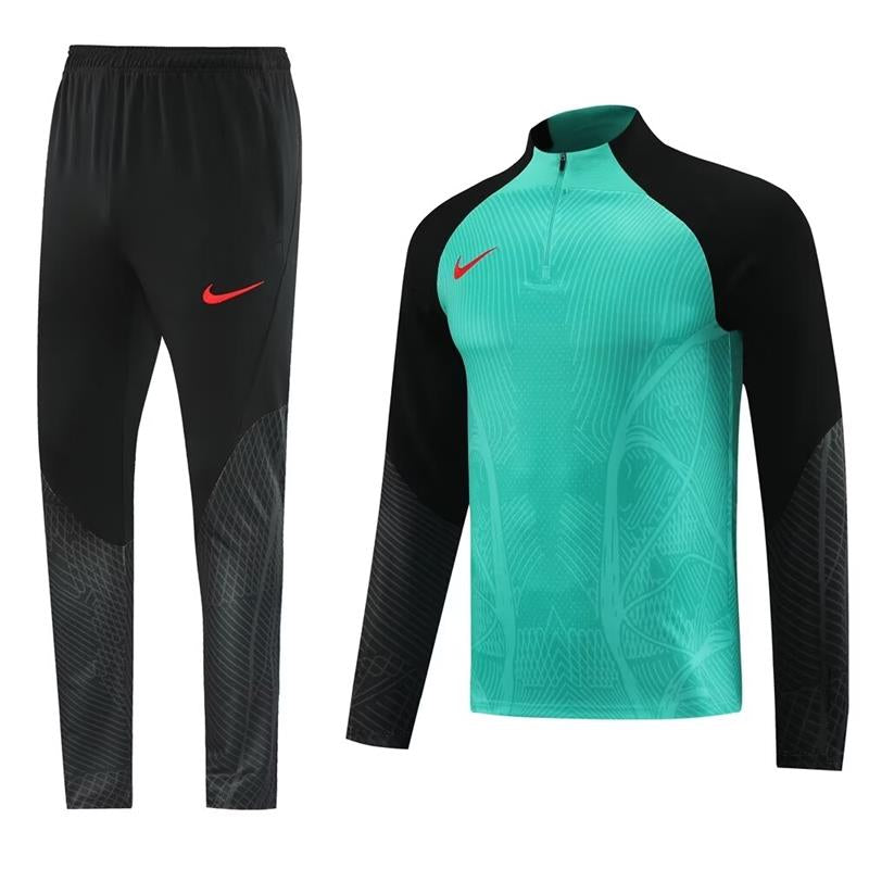 Training Nike Adulte