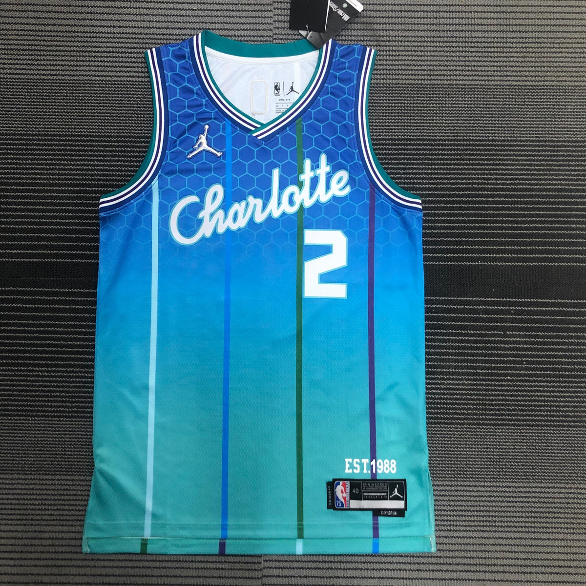 Charlotte Hornets City Edition 2021-22 - Turquoise - LaMelo Ball - 2