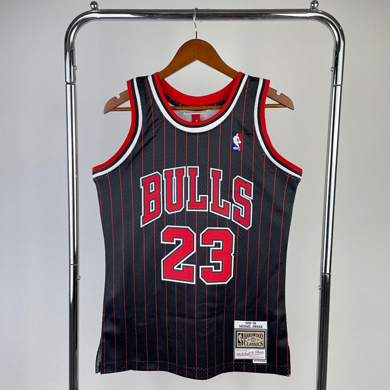 Chicago Bulls Hardwood Classics 1995-96 Pinstripes - Noir - Michael Jordan - 23