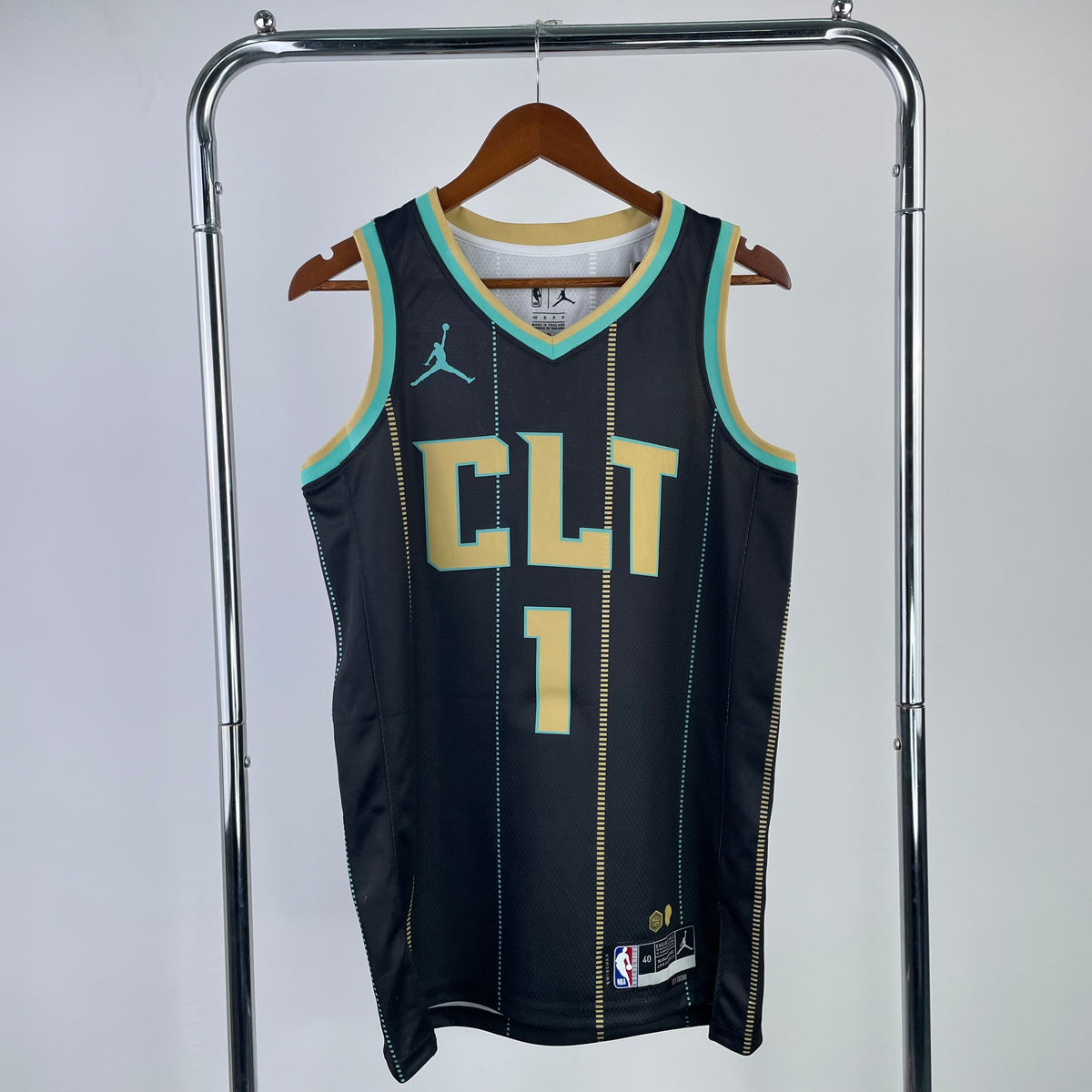 Charlotte Hornets City Edition 2022-23 Gold Rush - Noir - LaMelo Ball - 1