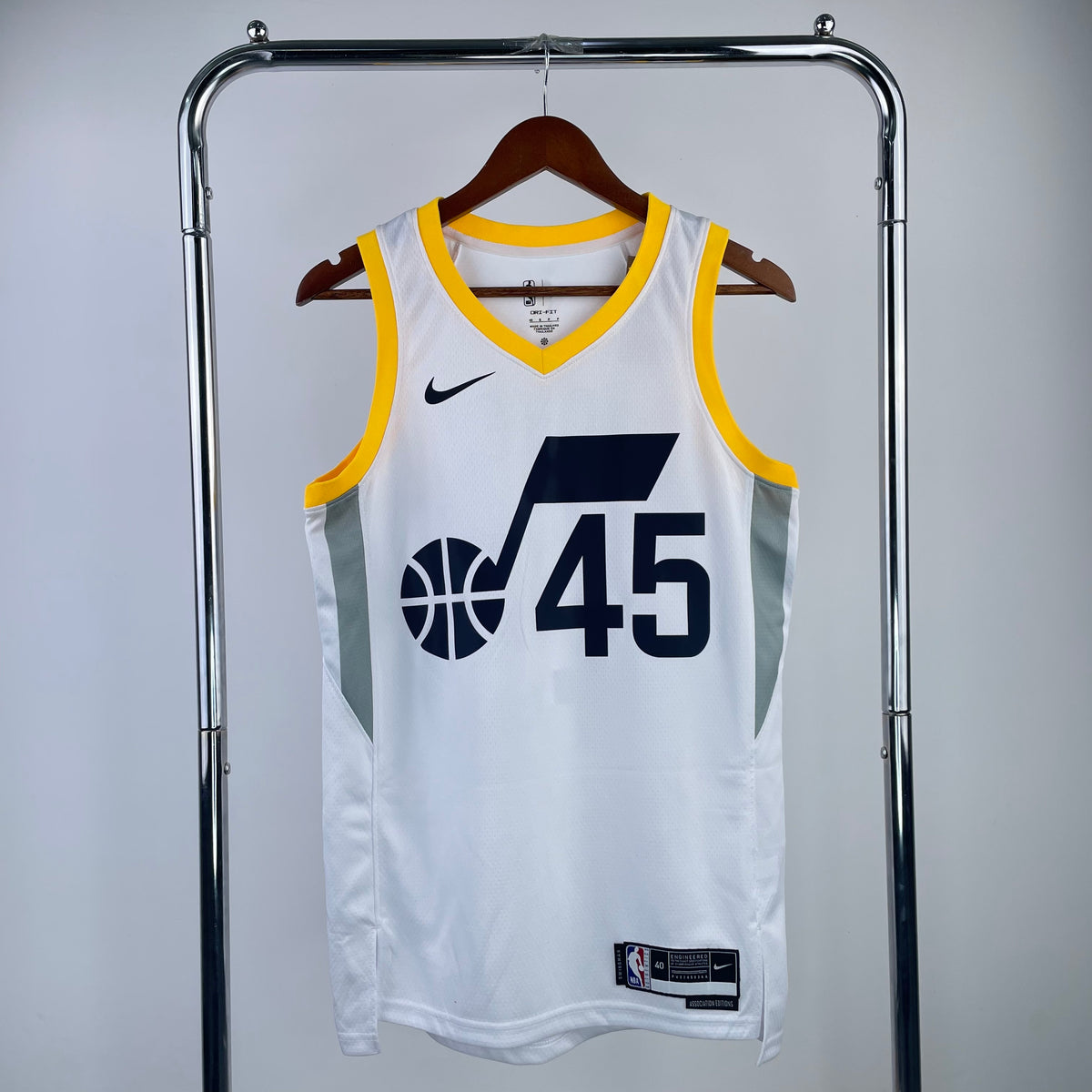 Utah Jazz Association Edition 2022-23 - Blanc - Donovan Mitchell - 45
