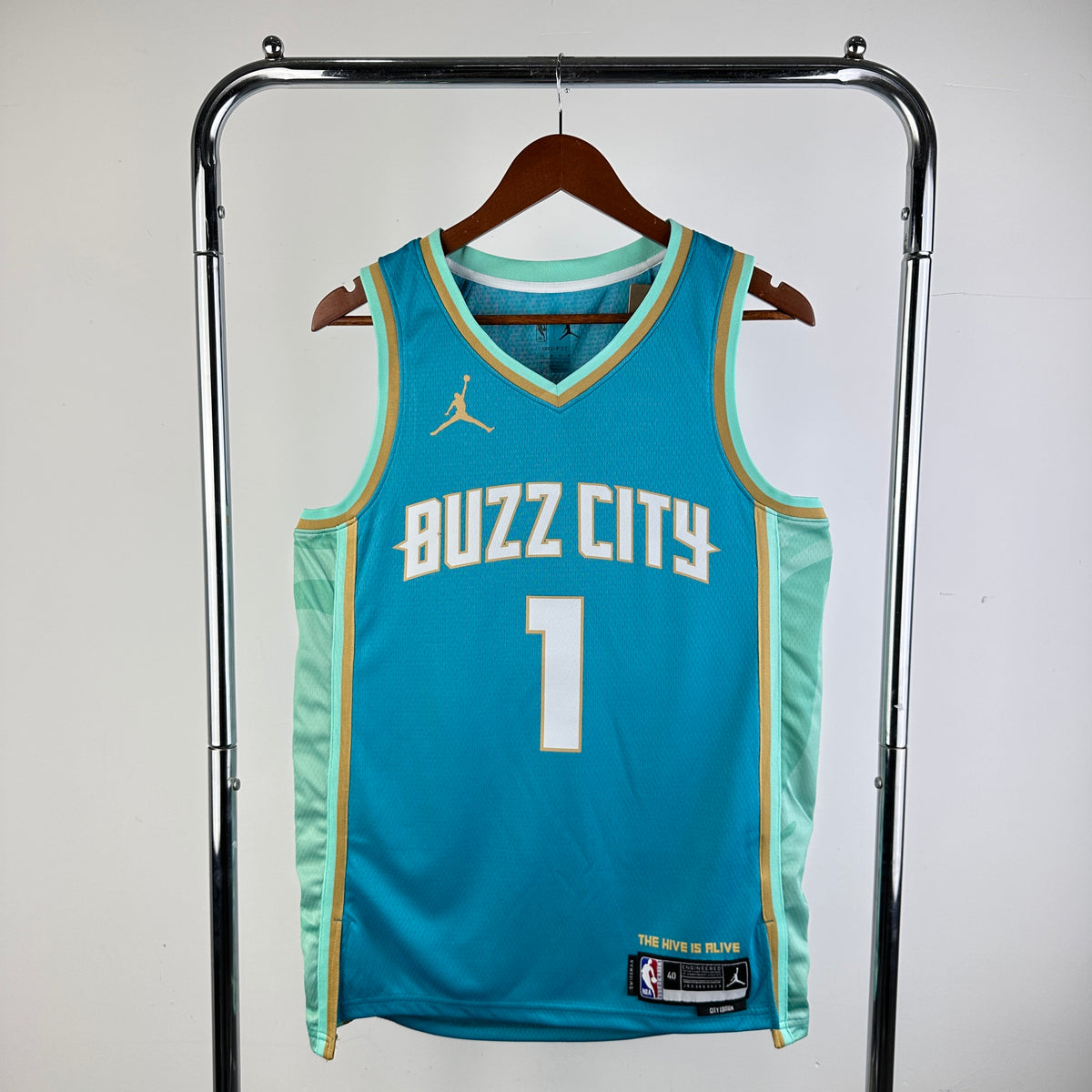 Charlotte Hornets City Edition 2023-24 Buzz City - Turquoise - LaMelo Ball - 1