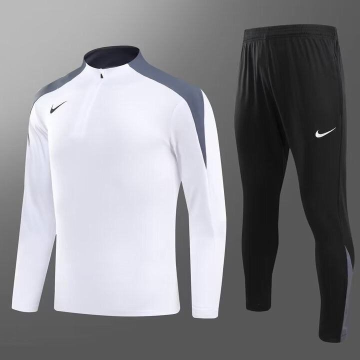 Training Nike Adulte