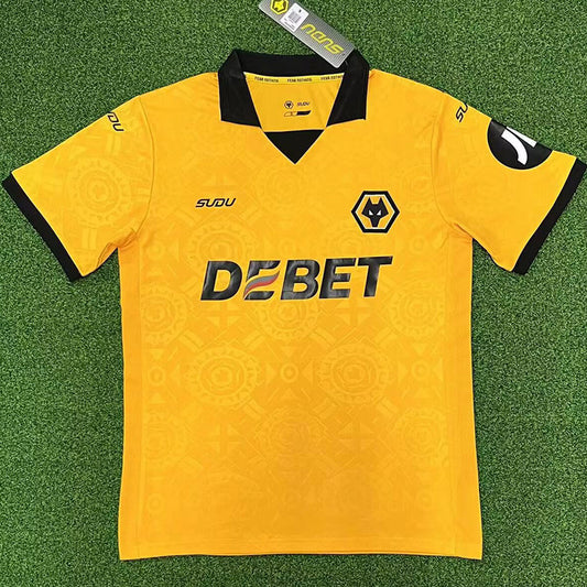 Wolves Wolverhampton Wanderers FC Shirt