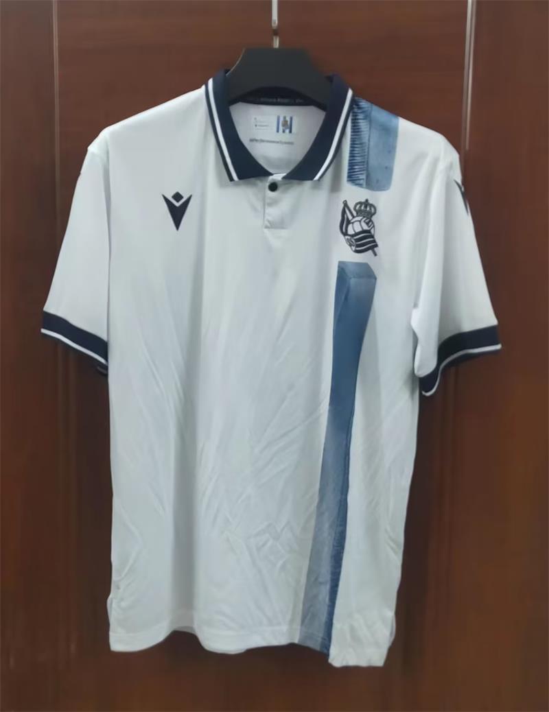 Real Sociedad de Futbol shirt