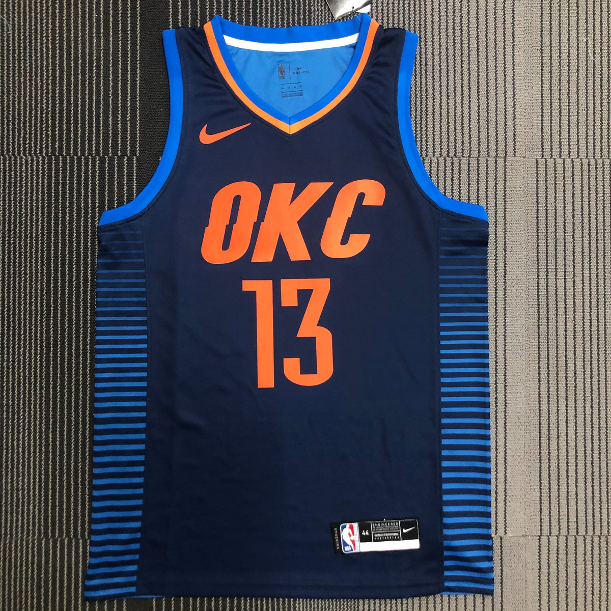 Oklahoma City Thunder Statement Edition a rayures - Bleu marine - Paul George - 13