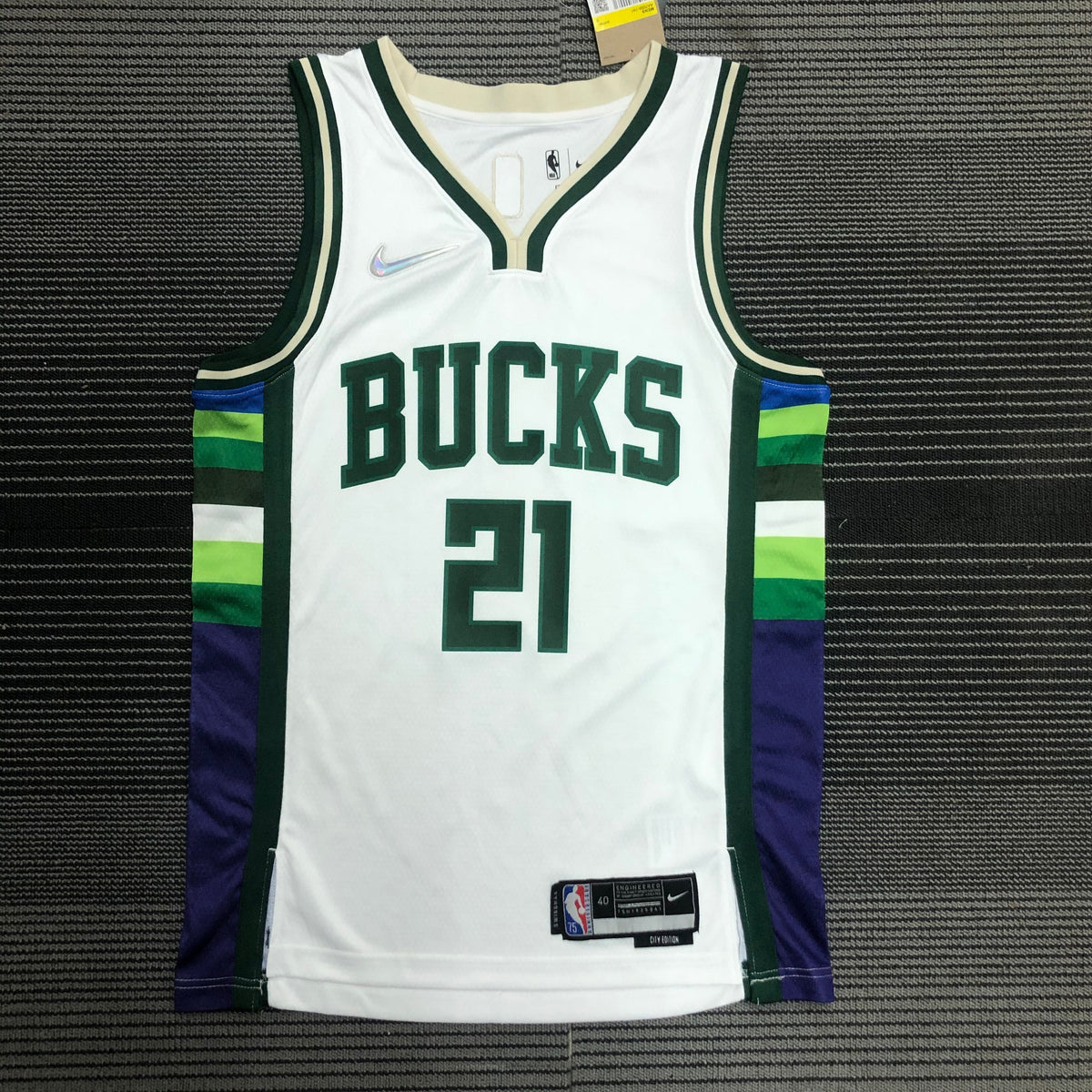 Milwaukee Bucks City Edition 2021-22 NBA 75 - Blanc - Jrue Holiday - 21