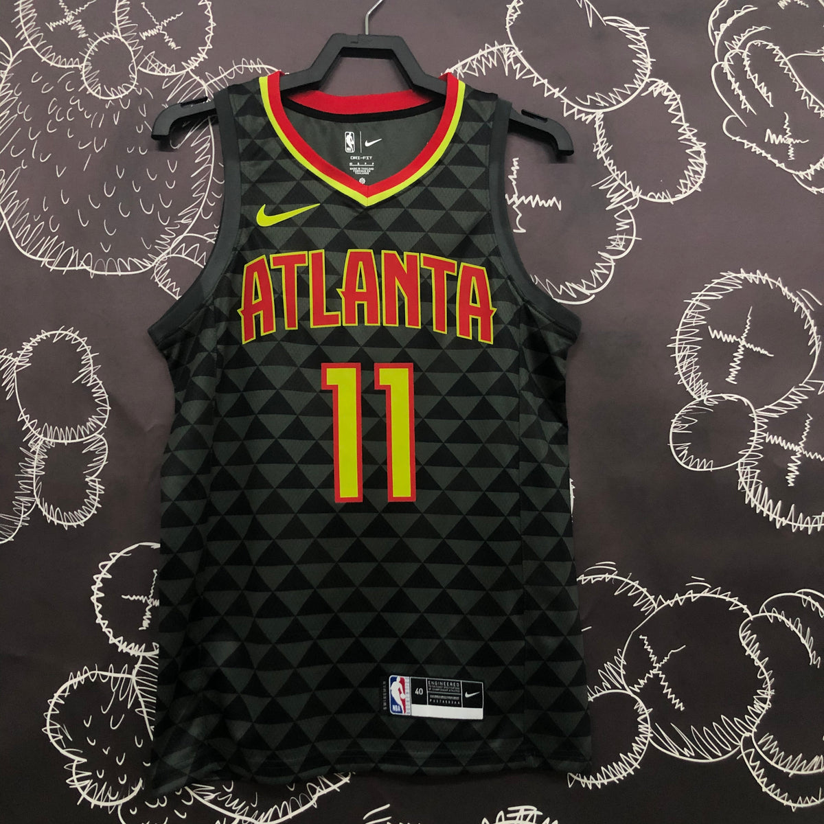 Atlanta Hawks Retro motif geometrique - Noir - Trae Young - 11