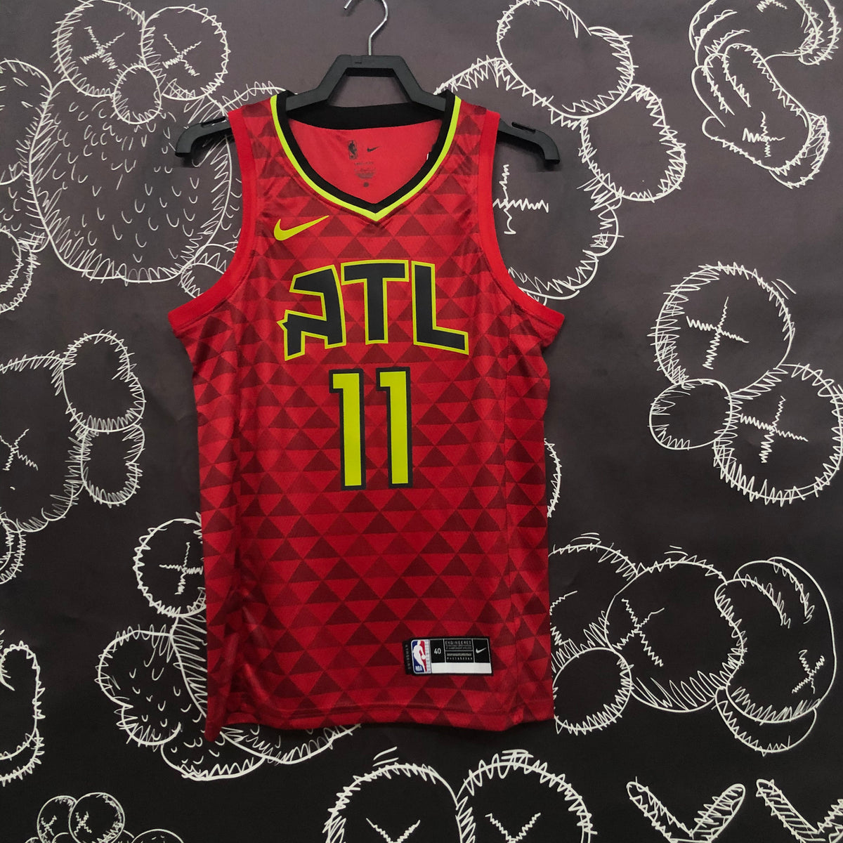 Atlanta Hawks Retro motif geometrique - Rouge - Trae Young - 11