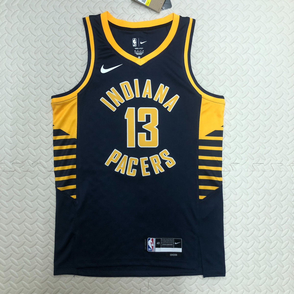 Indiana Pacers icon-marine Paul George - 13