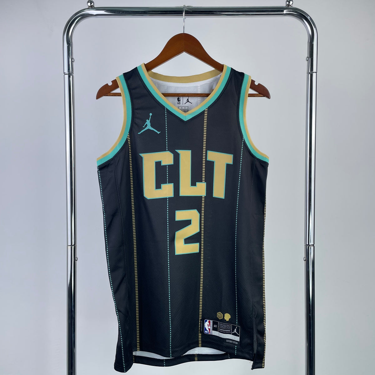 Charlotte Hornets City Edition 2022-23 Gold Rush - Noir - LaMelo Ball - 2