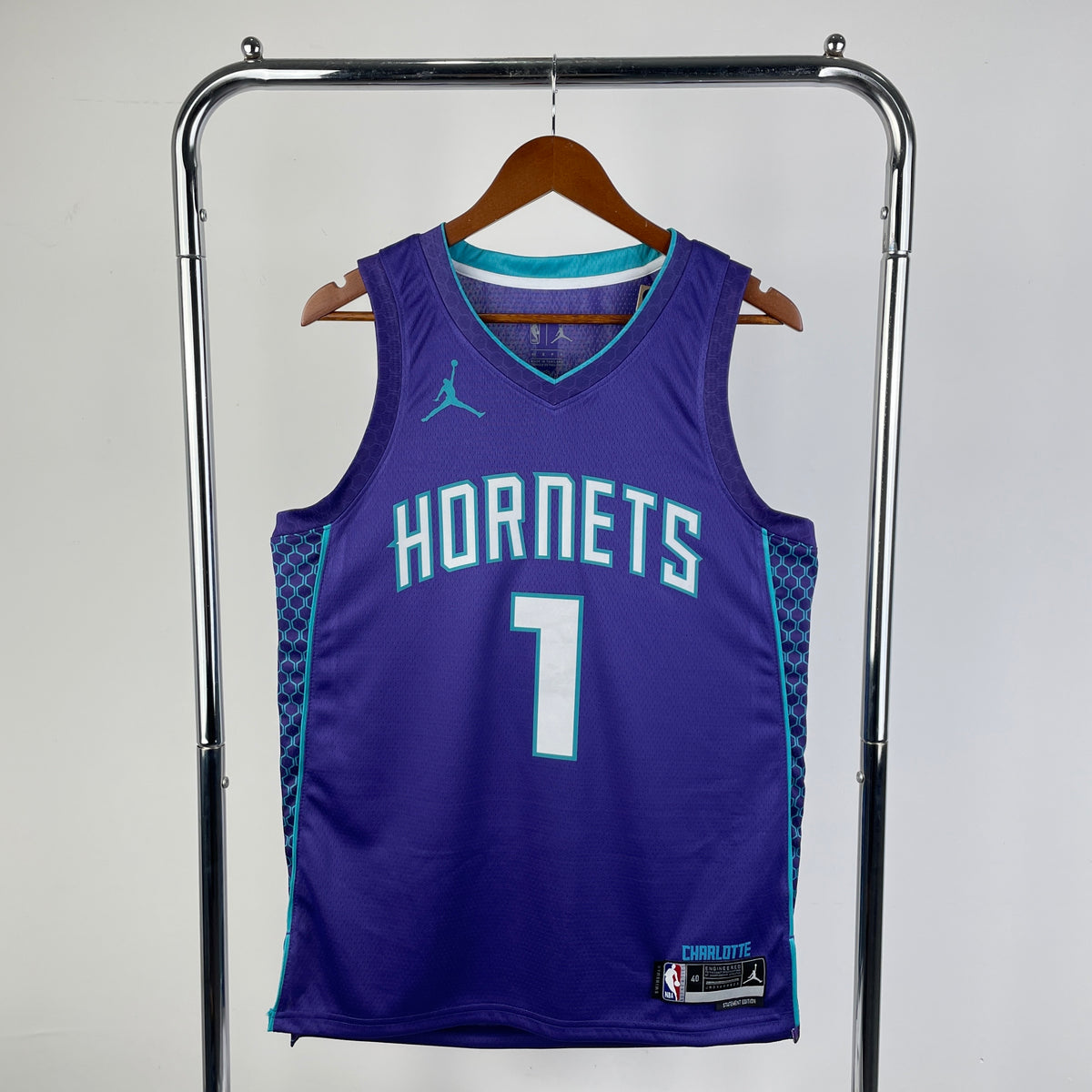 Charlotte Hornets Statement Edition 2022-23 - Violet - LaMelo Ball - 1