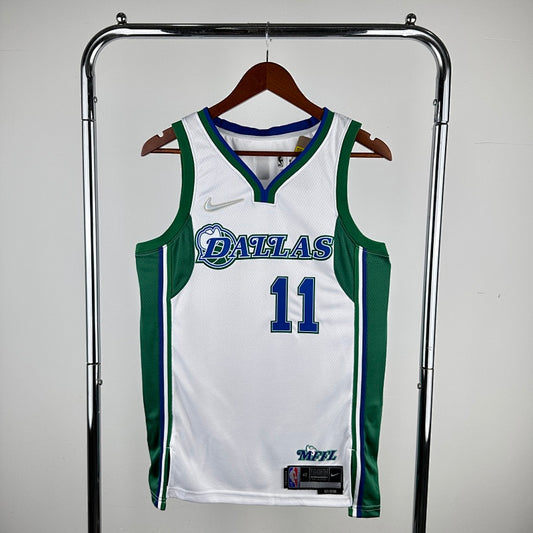 Dallas Mavericks City Edition 2021-22 - Blanc et vert - Kyrie Irving - 11