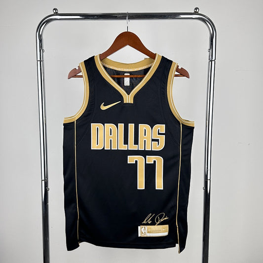 Dallas Mavericks Signature - Noir et or - Luka Doncic - 77