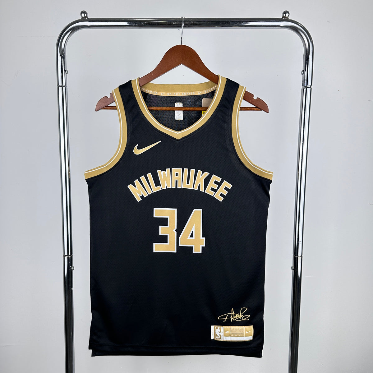 Milwaukee Bucks Select Series 2024 - Noir et or - Giannis Antetokounmpo - 34