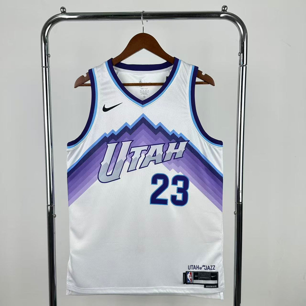 Utah Jazz Association Edition 2025-26 Mountain Basketball - Blanc - Lauri Markkanen - 23