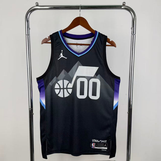 Utah Jazz Statement Edition Mountain Basketball - Noir - Jordan Clarkson - 00