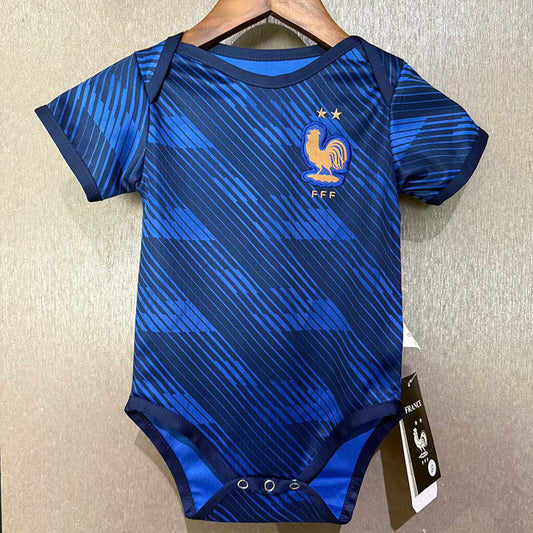 Body Bébé France 26-27